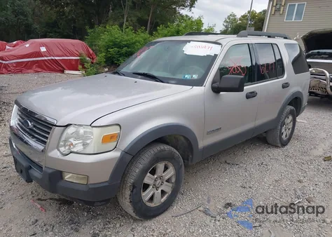 2006 Ford Explorer Xlt z USA, uszkodzony, nr VIN 1FMEU73E96UA62228